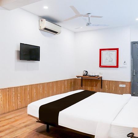 Super Townhouse Nagpur Railway Station Hotel Buitenkant foto